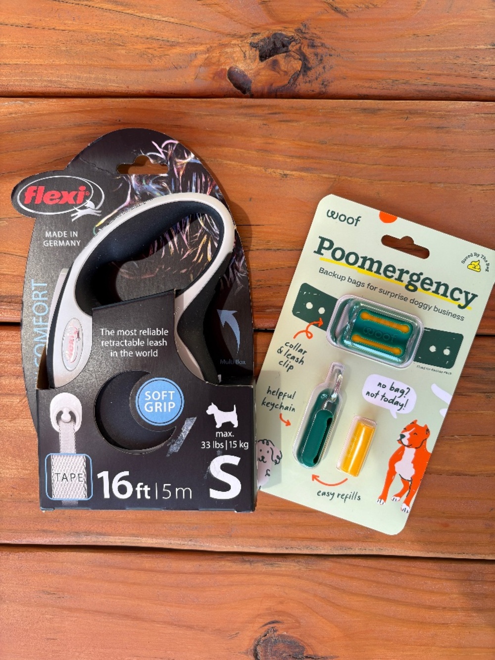 NWT Flexi Comfort Small Dog Retractable Tape Leash, Black/White,Woof Poomergency